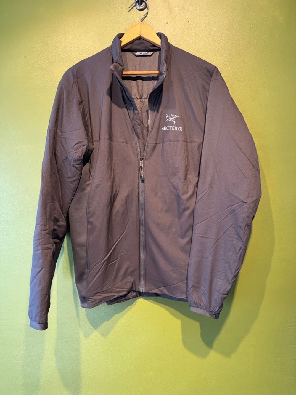 Arc'teryx Men's Atom LT Jacket Lightweight Performance Jacket